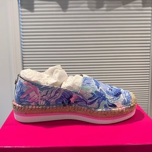 Lilly Pulitzer Marlo Espadrille in Saltwater Blue Print 8.5M, Brand New